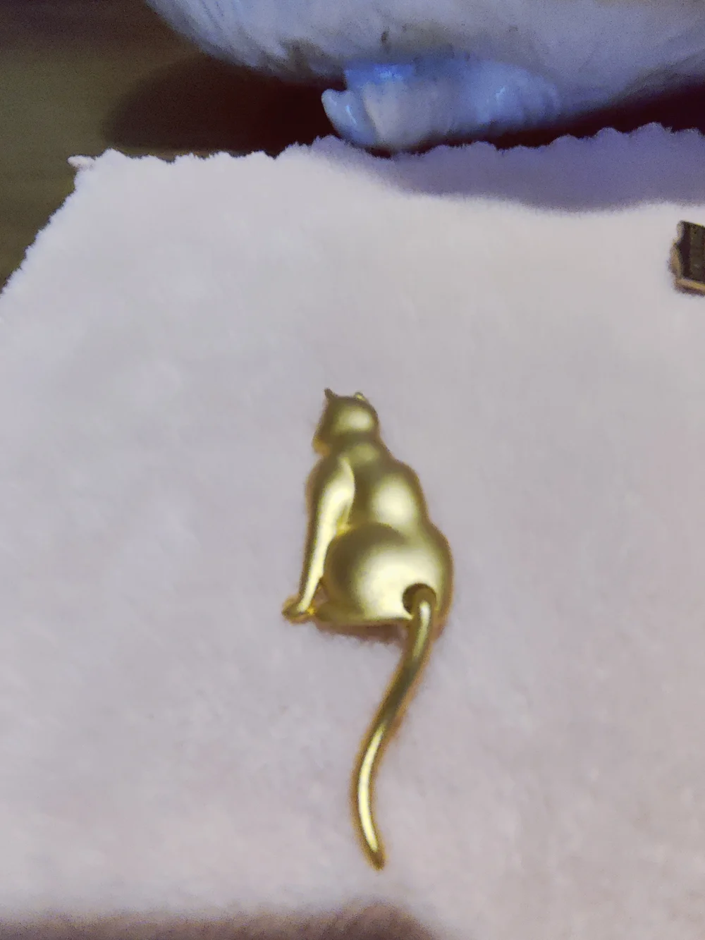 Gold Cat-Shaped Enamel Pin - Classic Cat Silhouette